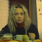 Dolores Fonzi es Blondi, en su primera película como directora.