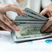 Dólar tarjeta: qué pasará con los viajes al exterior tras la nueva suba.