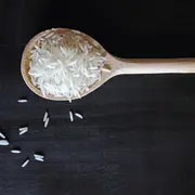 Dónde poner el arroz para que te traiga prosperidad.