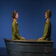 Lo que el río hace, una obra de las hermanas Marull, que la está rompiendo en el Teatro Astros