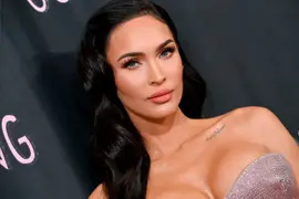 Megan Fox anunció la publicación de su primer libro de poesías.