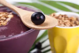 Açaí, el superalimento con propiedades antioxidantes y afrodisíaco.