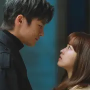 Doom At Your Service está disponible en Netflix.