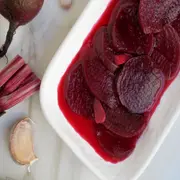 Las remolachas en vinagre son un descubrimiento de la infancia de Nati Kiako, gracias a su abuela Susana.