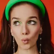 El look vintage de Natalia Oreiro para La Voz Uruguay