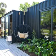 Casas container, prácticas y ecológicas. En este caso, la propuesta de Daniela Figiacone y Maia Grandoli.