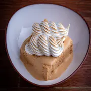 En Tanta pueden probar una riquísima reversión de la clásica Torta de las Tres Leches.