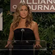 The Morning Show está disponible en AppleTv+.