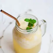 Batido con cúrcuma: riquísimo, fácil de hacer y muy saludable.