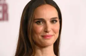 El increíble look de Natalie Portman que recordó a El Cisne Negro.