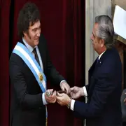 Cómo es el bastón presidencial de Javier Milei: los detalles del diseño.