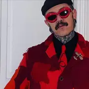 Adrian Appiolaza, director creativo de Moschino.