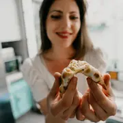 Para que se deje de escapar el queso de tus empanadas seguí los consejos de expertos.