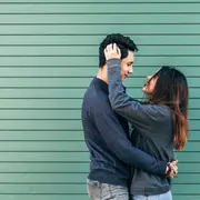 Ideas para tener citas románticas y económicas.