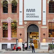 El Museo Moderno abre gratis contra la ola de calor.