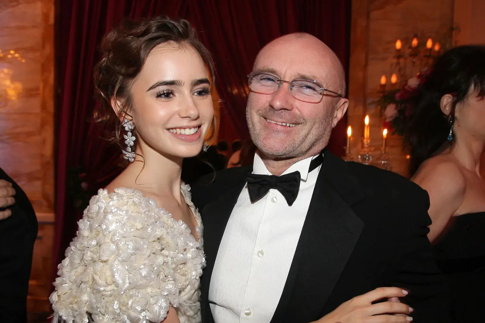 El tierno mensaje de Lily Collins para su papá, Phill Collins, por su cumpleaños.