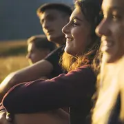 El sentido de pertenencia y la interacción con vinculos de confianza son piezas fundamentales para el bienestar.