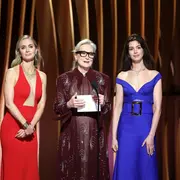 Emily Blunt, Meryl Streep y Anne Hathaway en los SAG Awards 2024.