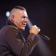 Fernando Ruiz Díaz en el tributo a Soda Stereo, Gracias Totales.