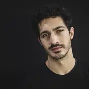 Chino Darín es parte del elenco de Vóley.