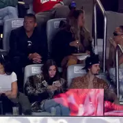 Hailey and Justin Bieber en el Super Bowl.