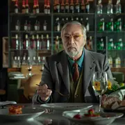 Nada, la serie de Star+ con Luis Brandoni y Robert De Niro, llega a los cines argentinos.