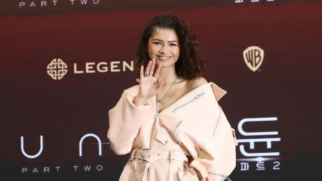El espectacular "Lob" que lució Zendaya durante su gira de presentación de Dune 2.