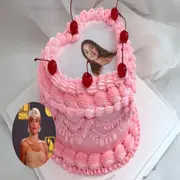 La "burning cake" con la que Tini cumplió sus 27 años es de Mama Chanita (@mamachanitadesserts).