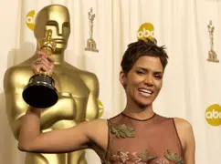 Halle Berry celebrando su Oscar a Mejor Actriz, en 2015.