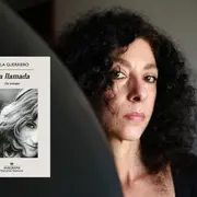 La llamada, el último libro de Leila Guerriero, ya agotó cuatro ediciones en España. En nuestro país, a semanas de publicarse, ya agotó su primera edición.