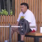 Manzana, nueva víctima de Alfa.