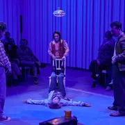 Sombras, por supuesto, dirigida por Romina Paula: una segunda temporada muy esperada.