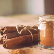 Es una especia económica y fácil de conseguir. Está recomendada para las personas con diabetes.