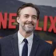 Will Forte protagoniza la nueva serie éxito de Netflix.