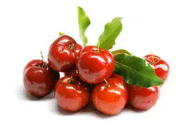 La acerola es una fruta tropical que se produce mayormente en Brasil