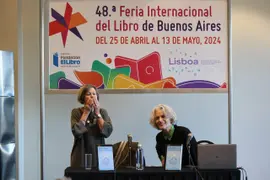 Liliana Heker, junto a Inés Garland, en la presentación de su última novela, Noticias sobre el iceberg.