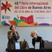 Liliana Heker, junto a Inés Garland, en la presentación de su última novela, Noticias sobre el iceberg.