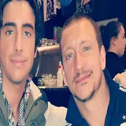 el actor reveló un detalle que decidió realizar arriba del escenario para homenajear a su hermano, Santiago, que falleció a los 27 años, más precisamente el 16 de diciembre de 2016.