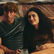 Cris Miró (Ella), la biopic episódica de la vedette que revolucionó el teatro de revista.