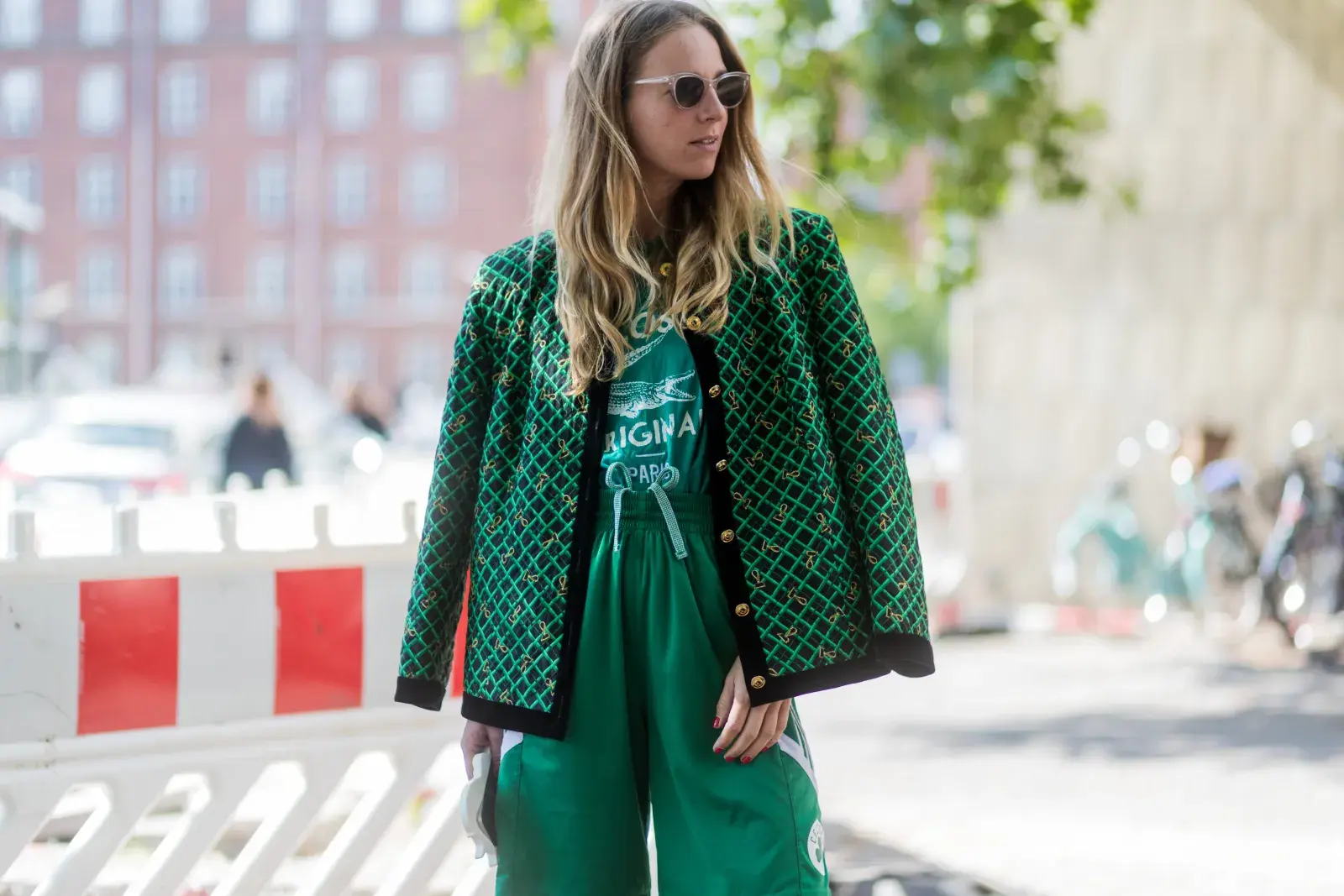 Blokecore trend en las calles de Paris.