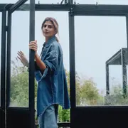 Juliana Awada es amante de las prendas de jean. Conocé su corte de jean ideal.