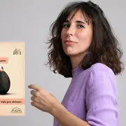 Magalí Etchebarne es la joven autora que ganó el Premio Ribera del Duero por su libro "La vida por delante".