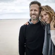 Pasar momentos felices, que activen el deseo, sube los niveles de testosterona en los varones.