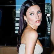 Valentina Zenere impactó con un look muy trendy y canchero