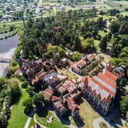Campanópolis, una aldea medieval inspirada en el sur de Italia.