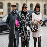 Mujeres caminando por las calles de Nueva York. 