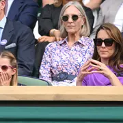Kate Middleton en Wimbledon con un vestido violeta