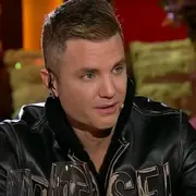 Santiago del moro en la casa de Gran Hermano.