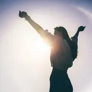 Resiliencia: una mujer superándose.