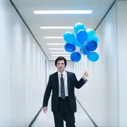 Primera imagen de Adam Scott en la segunda temporada de Severance.